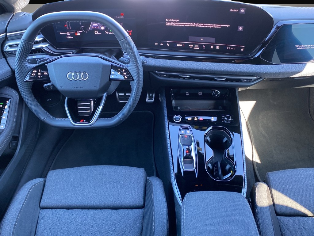 Audi A5 (05/2025, Benzin)
