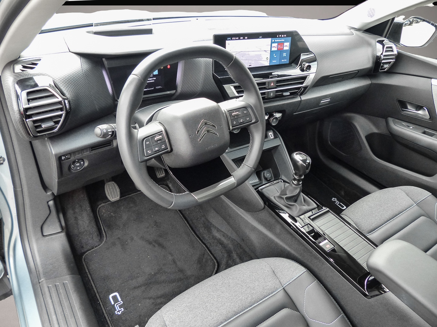 Citroen C4 (01/2024, Benzin)