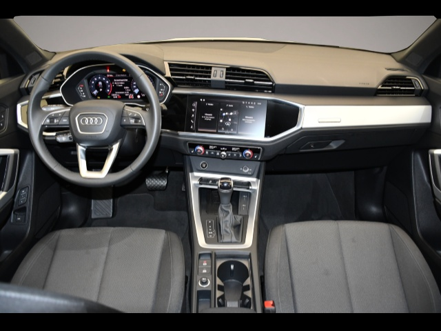 Audi Q3 (07/2025, Benzin)