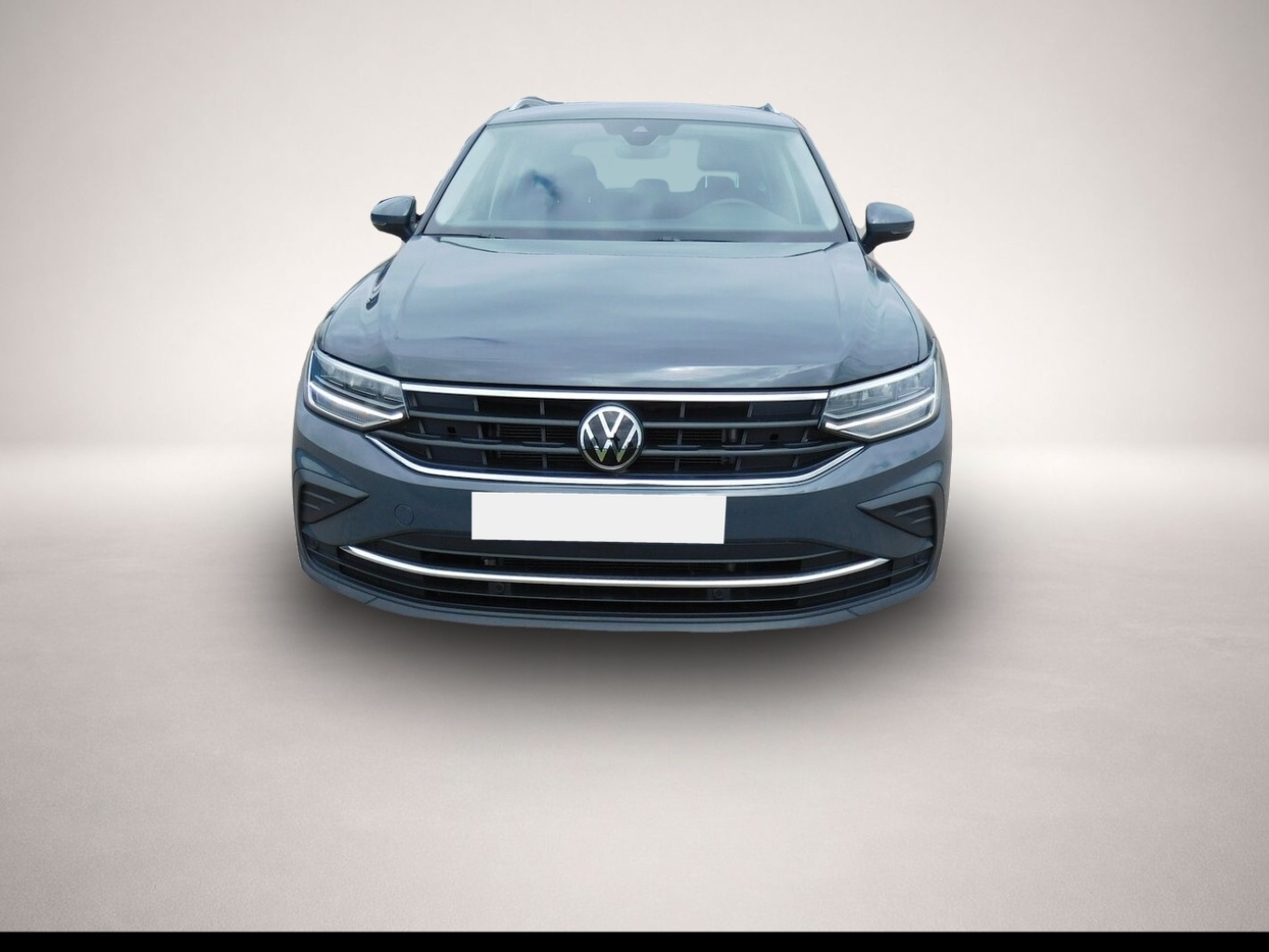 Volkswagen Tiguan (12/2022, Benzin)