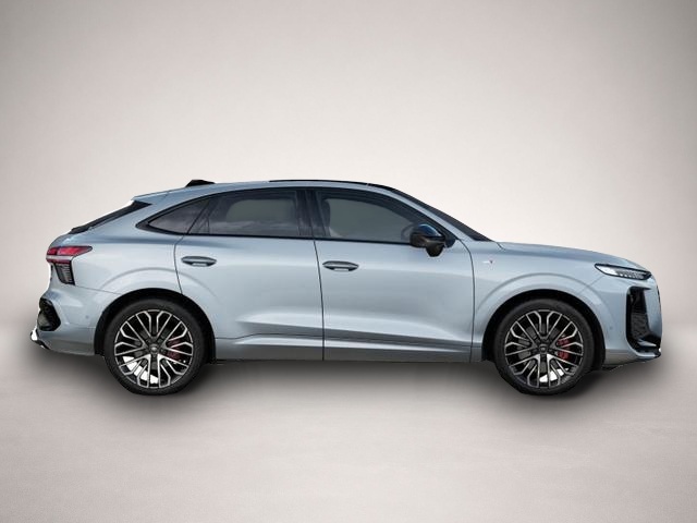 Audi Q3 (, Benzin)