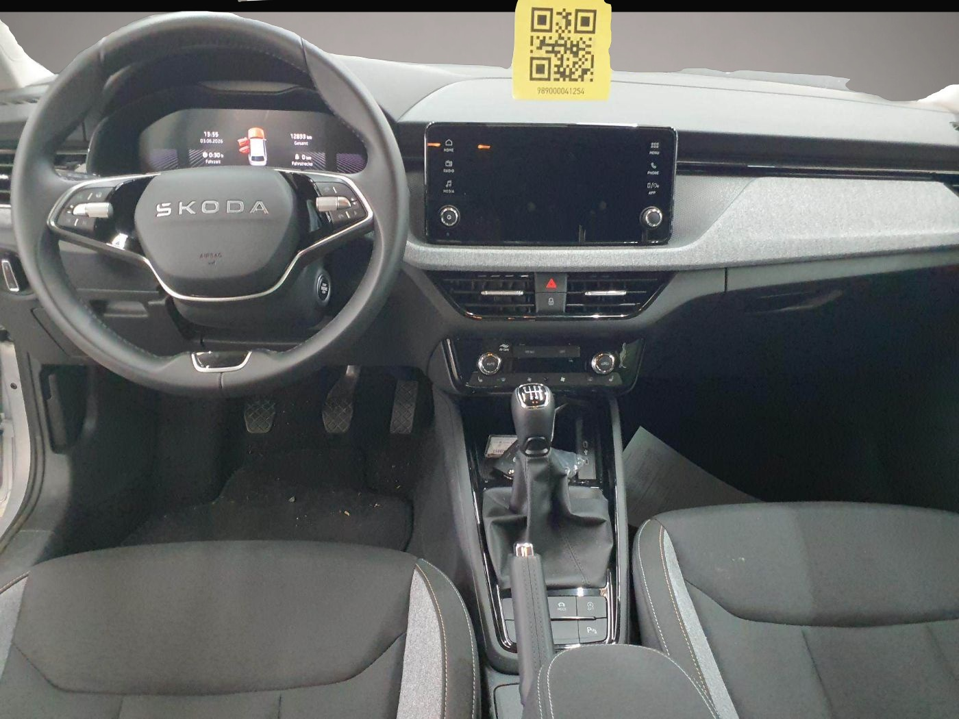 Skoda Scala (11/2025, Benzin)