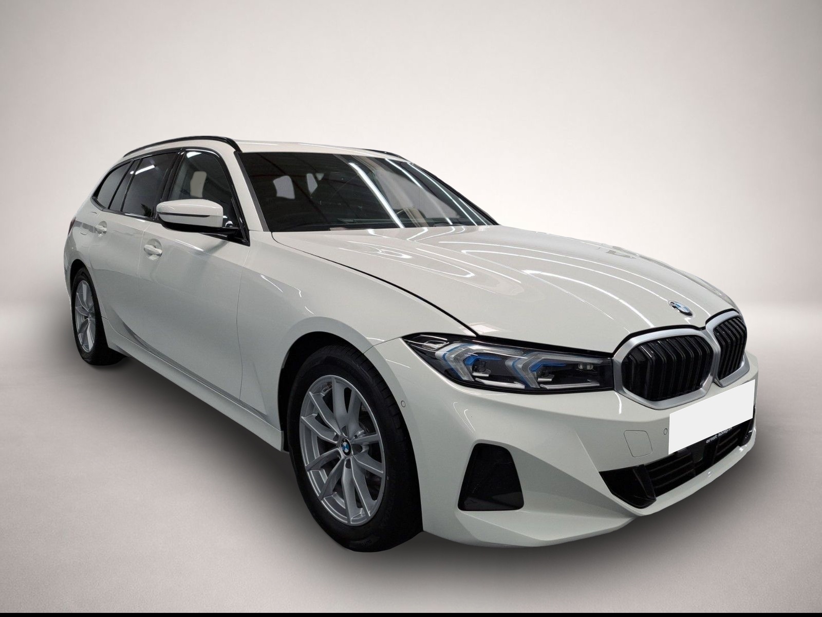 BMW 318 (09/2023, )