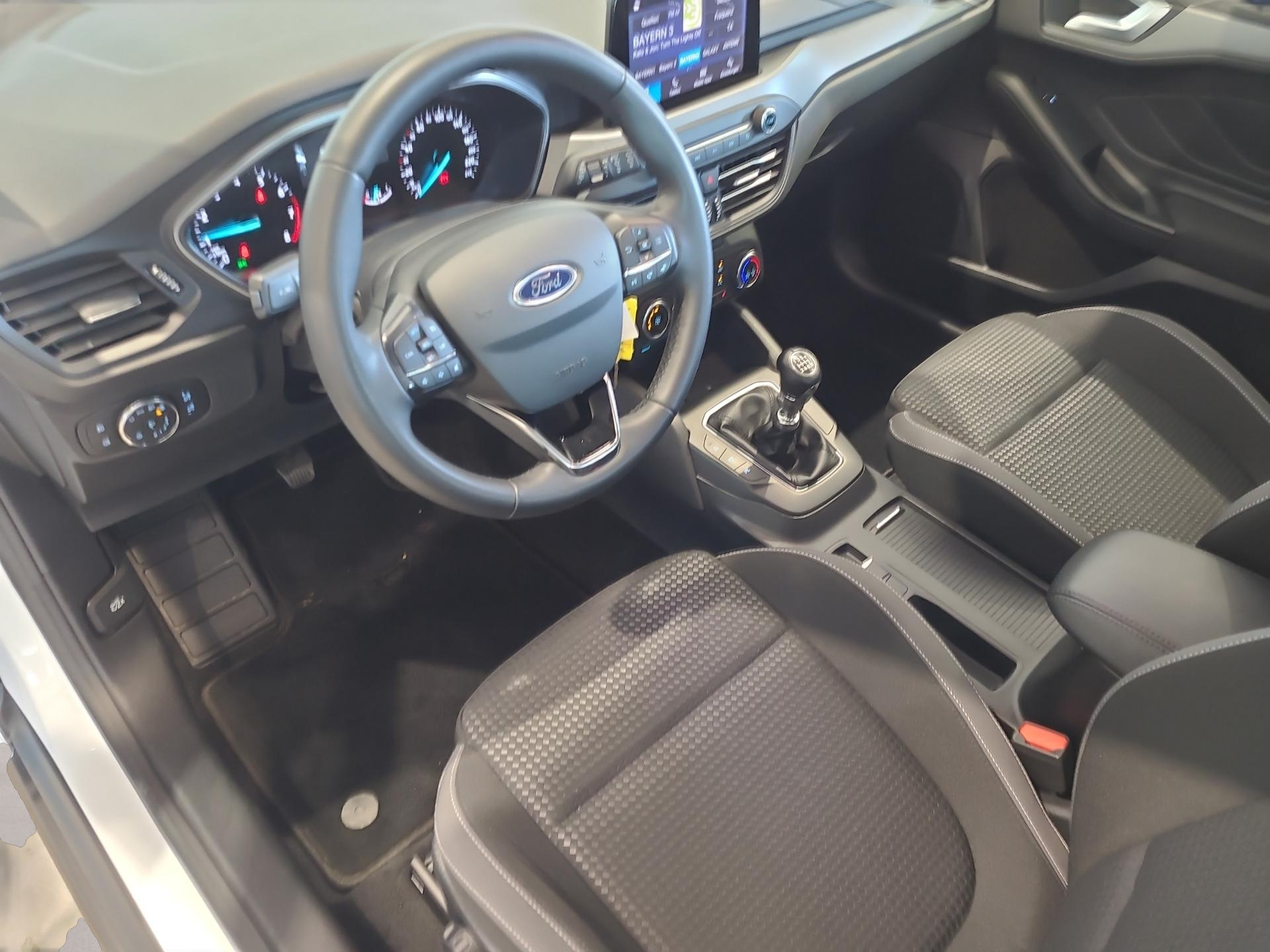 Ford Focus (07/2022, Benzin)