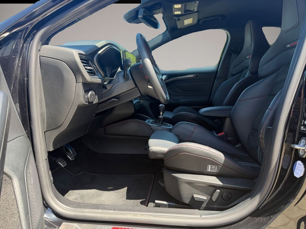 Ford Focus (02/2024, )
