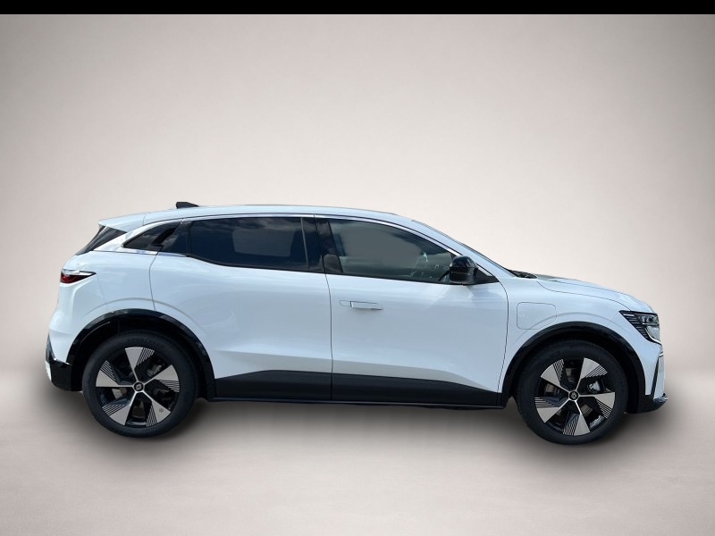 Renault Megane E-TECH (07/2026, ELECTRIC)