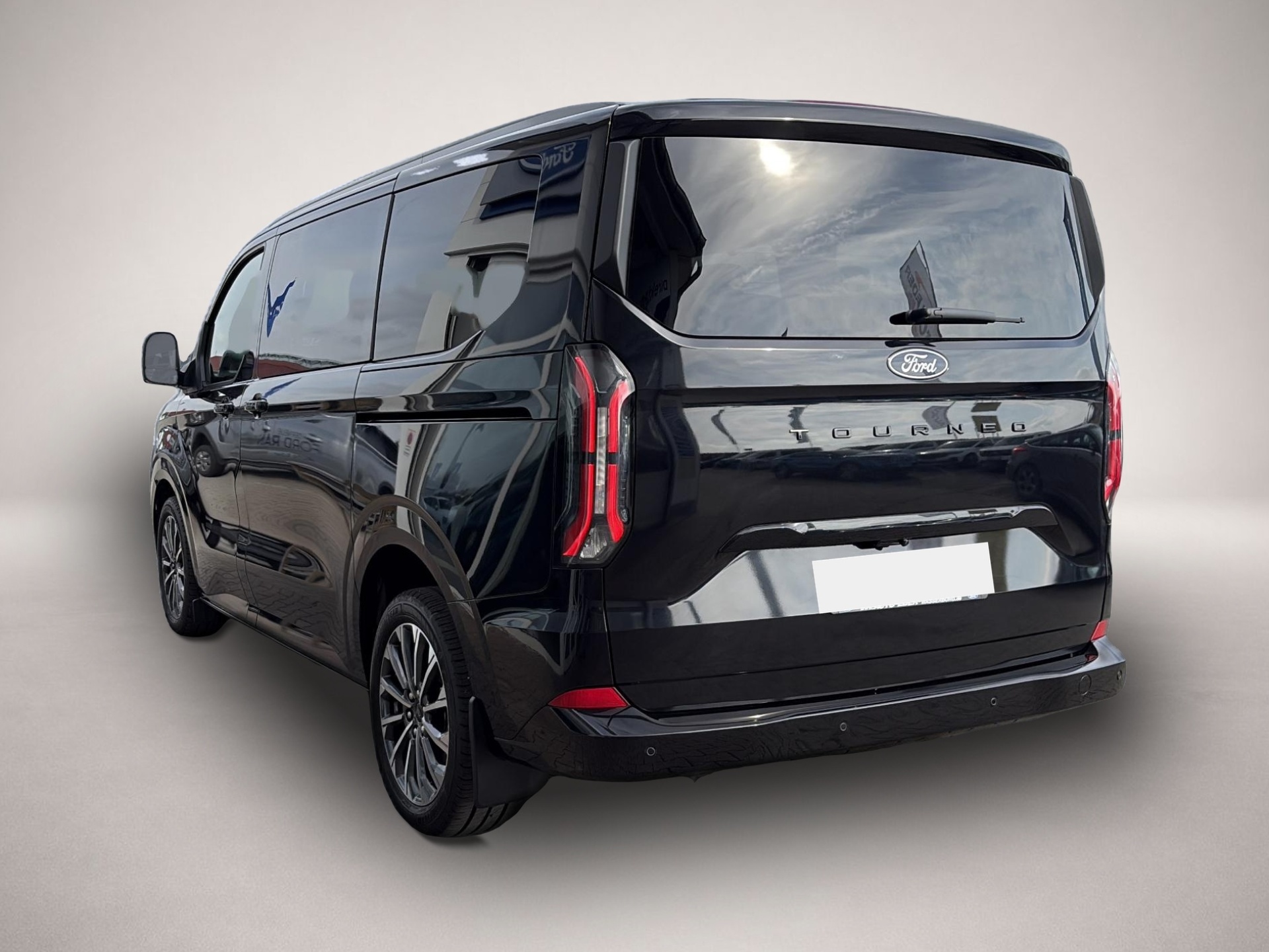 Ford Tourneo Custom (11/2025, Diesel)