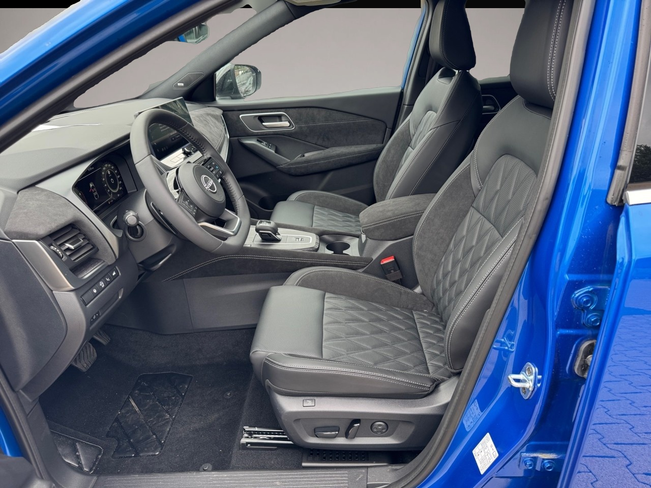 Nissan Qashqai (, Benzin)