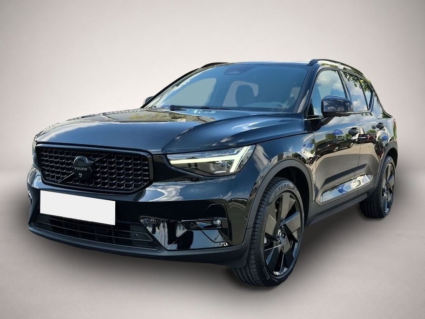 Volvo XC40 (06/2025, Benzin)