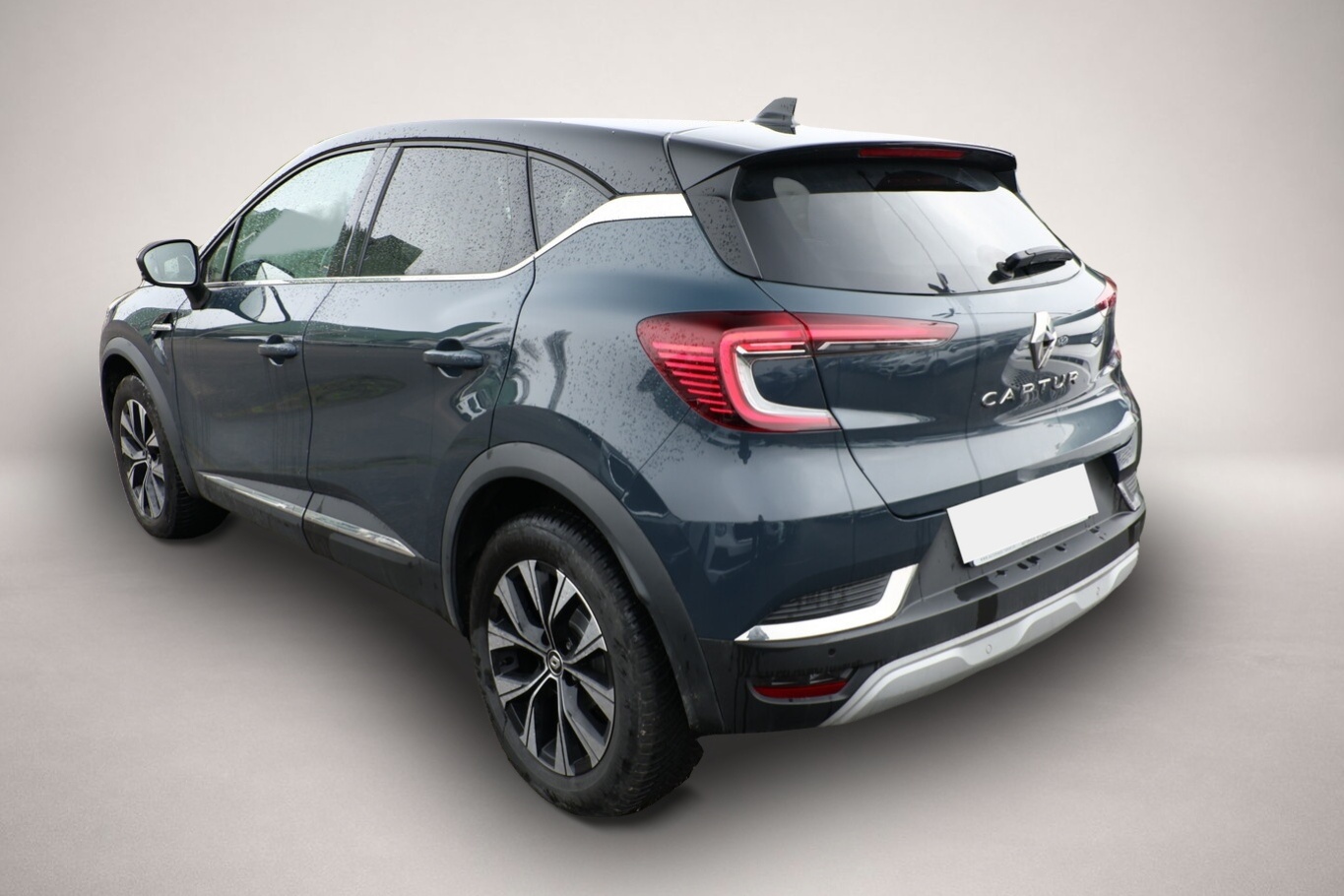 Renault Captur (04/2023, Benzin)