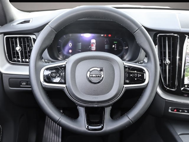 Volvo XC60 (02/2024, Hybrid (Benzin/Elektro))