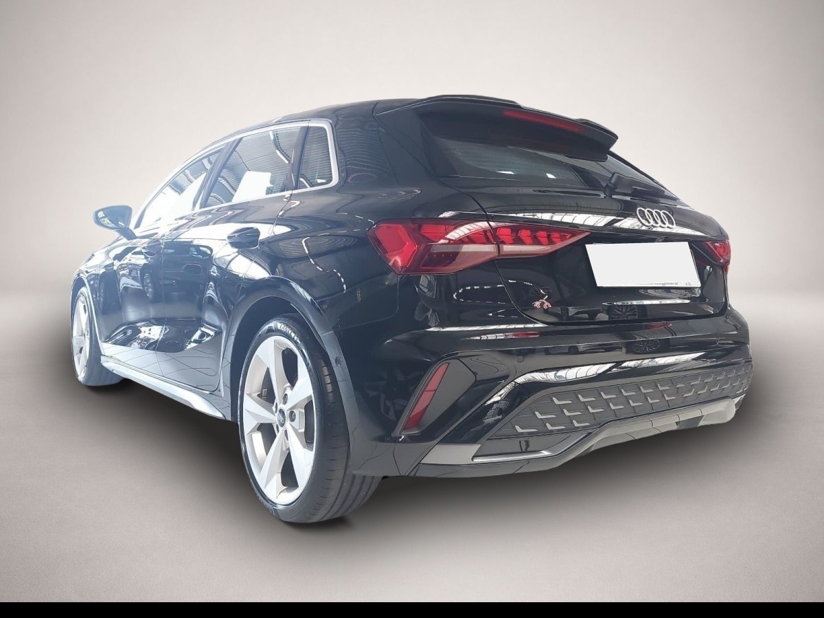 Audi A3 (08/2025, Benzin)