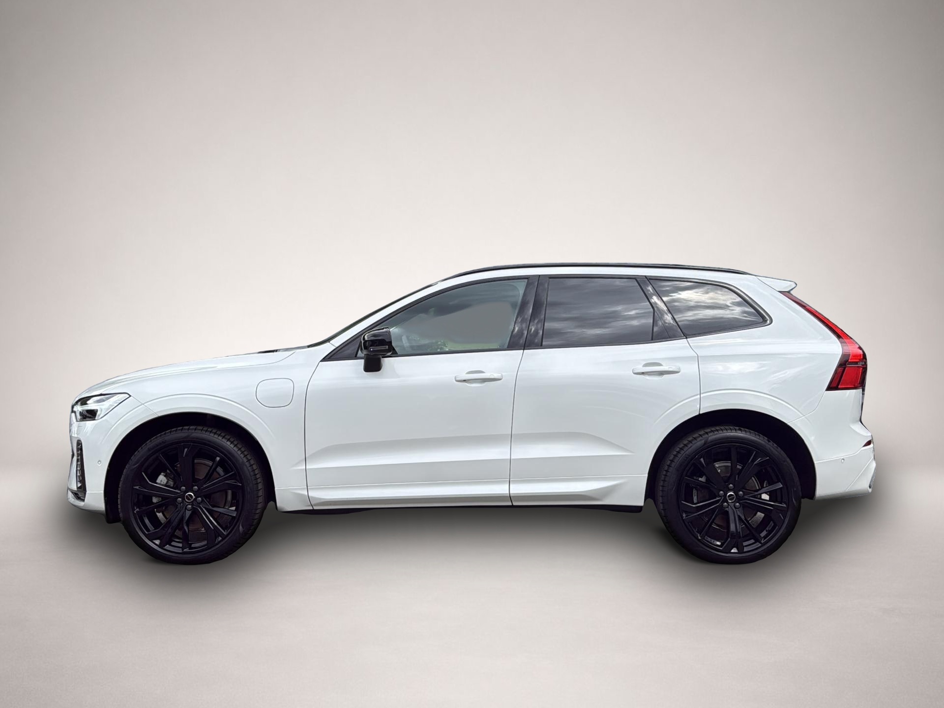 Volvo XC60 (09/2025, Hybrid (Benzin/Elektro))