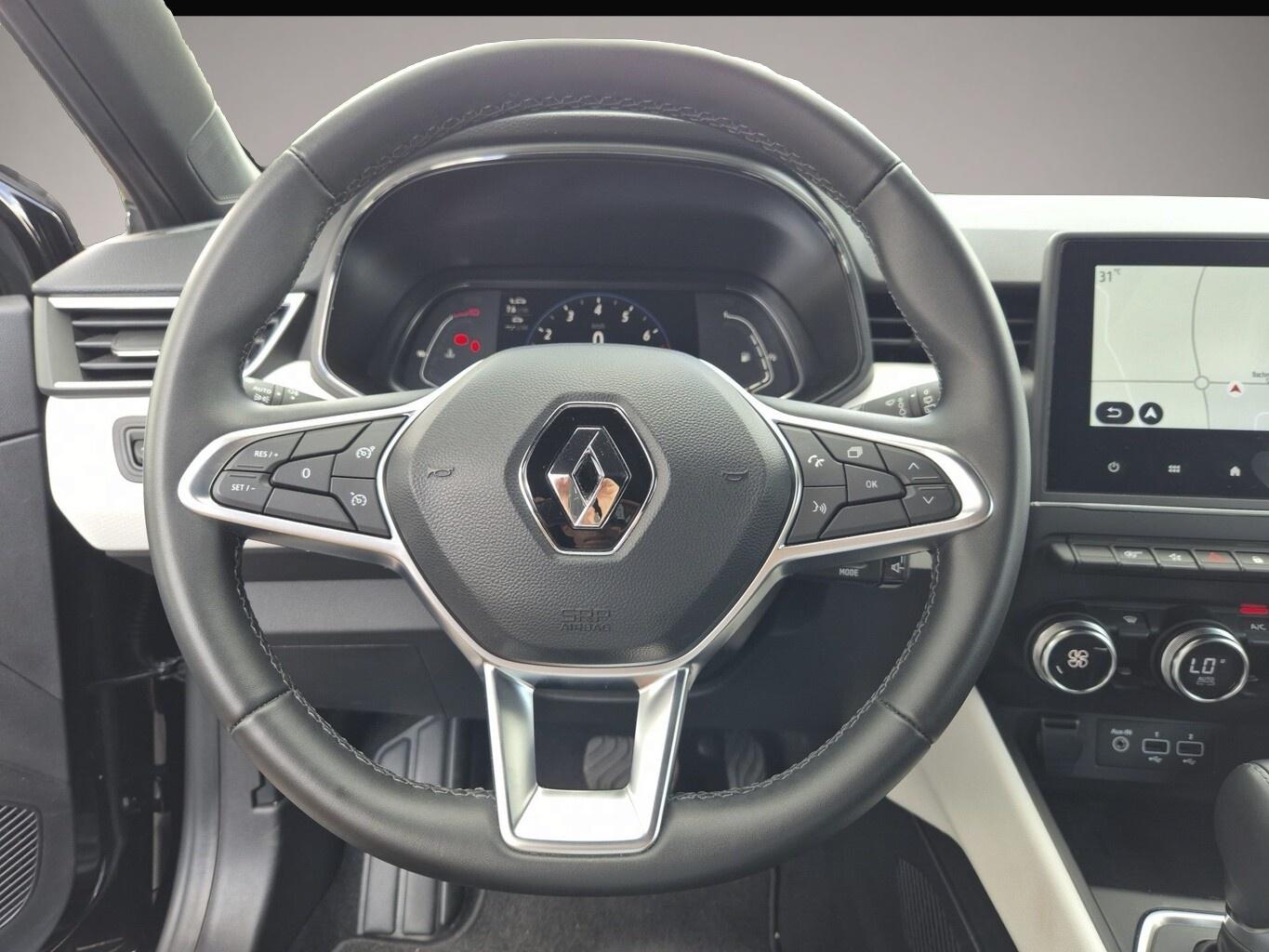 Renault Clio (07/2023, Benzin)
