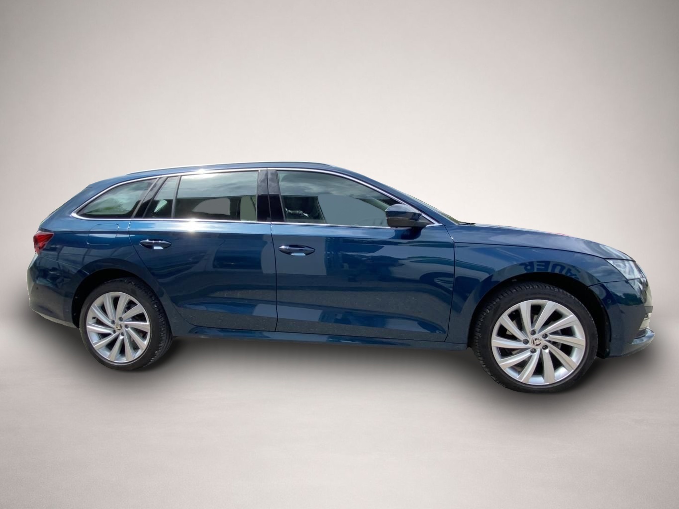 Skoda Octavia (03/2023, )