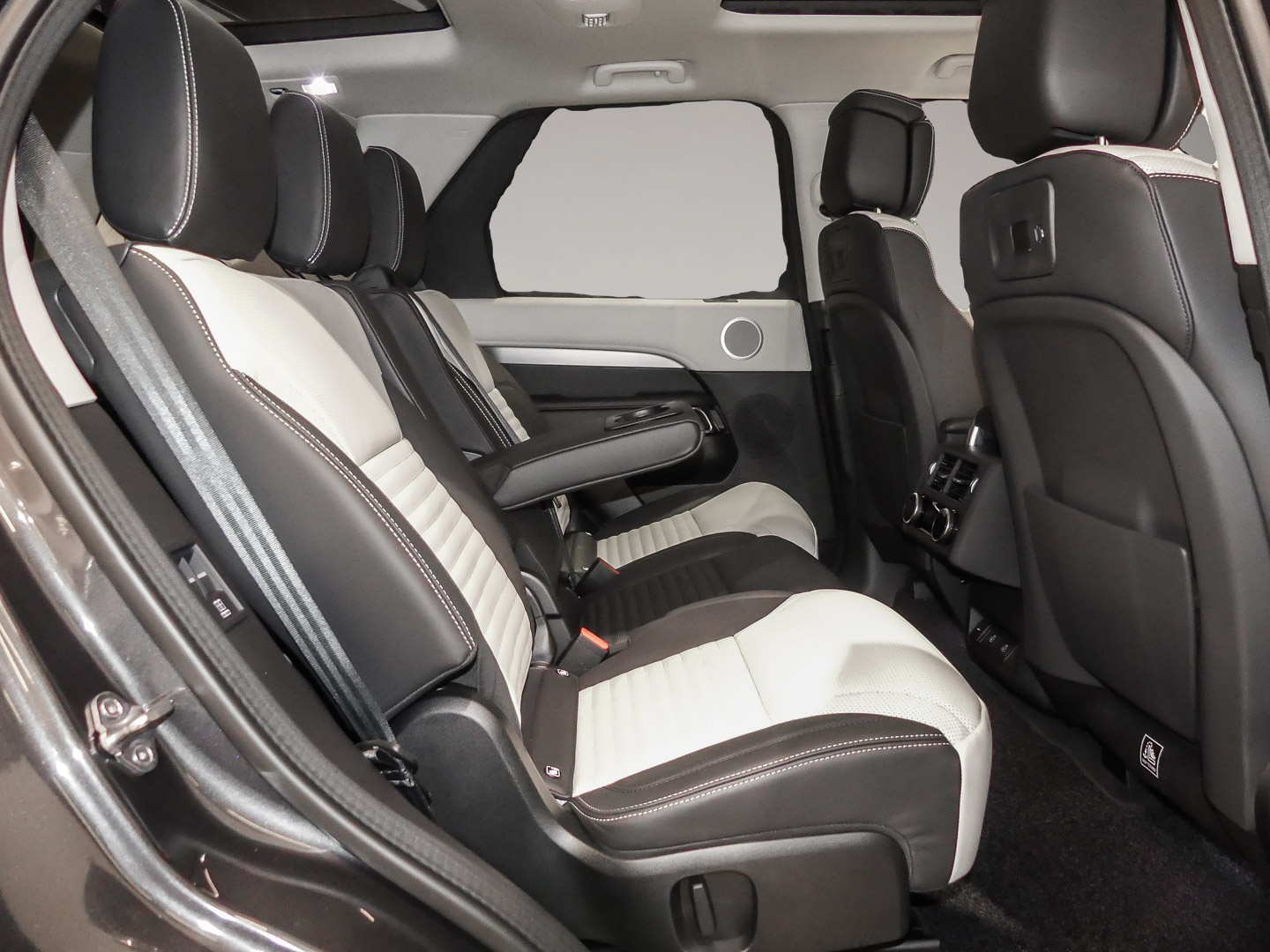 Land-Rover Discovery (06/2026, Diesel)