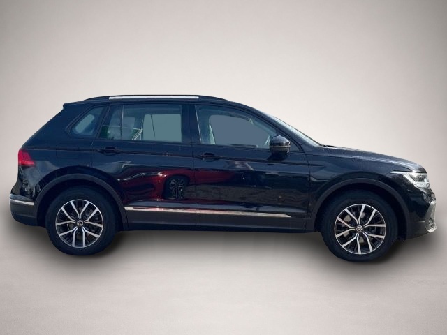 Volkswagen Tiguan (07/2021, Benzin)