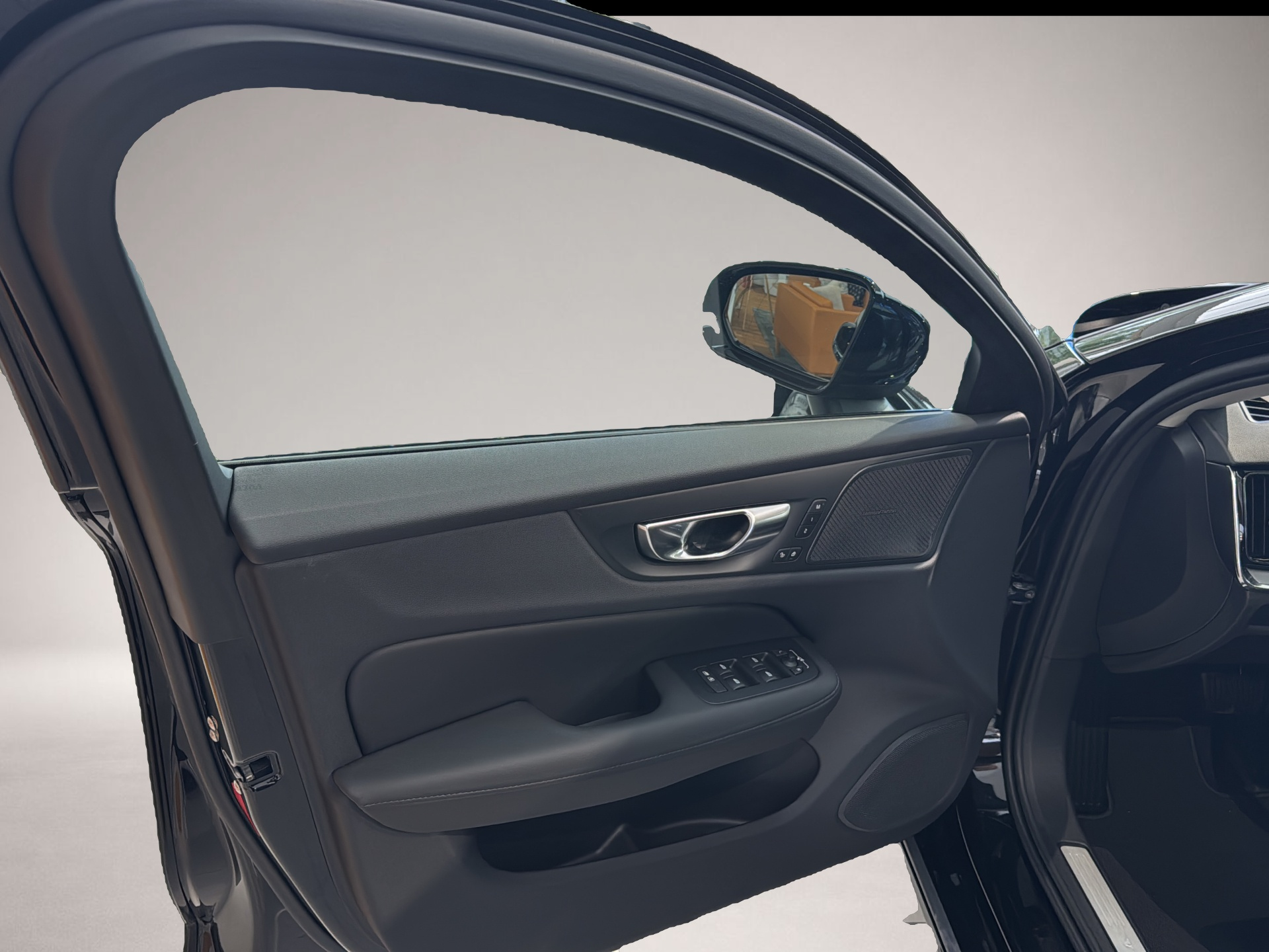Volvo V60 (08/2025, Hybrid (Benzin/Elektro))