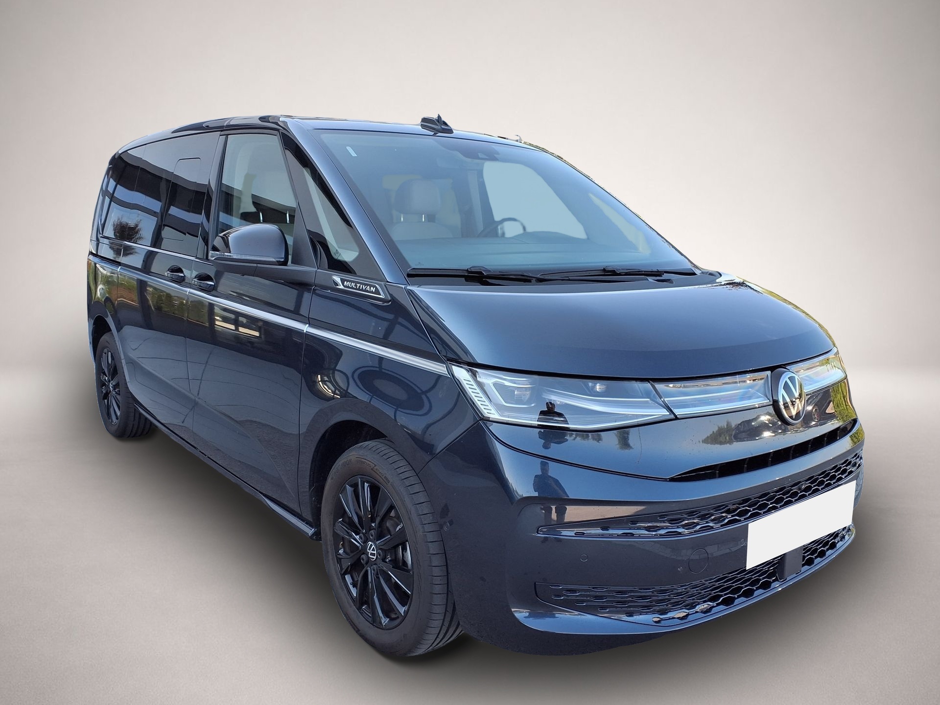 Volkswagen T7 Multivan (10/2025, Diesel)