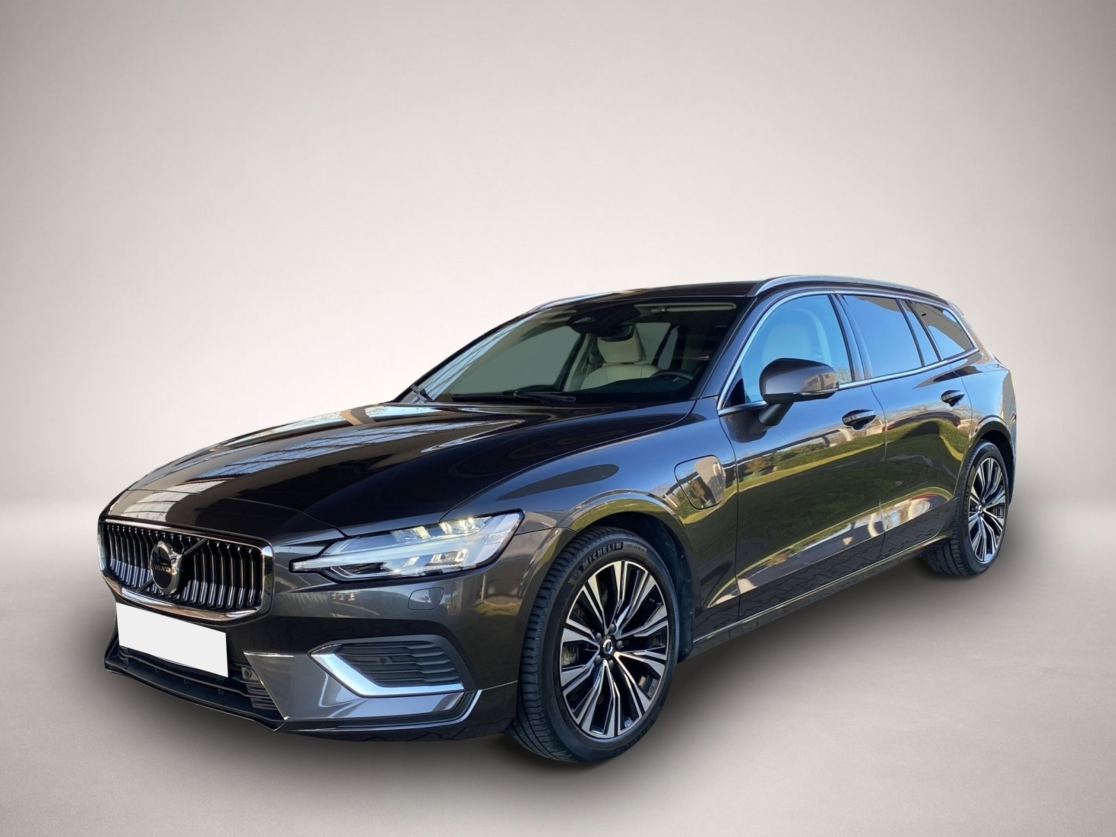 Volvo V60 (12/2022, Hybrid (Benzin/Elektro))