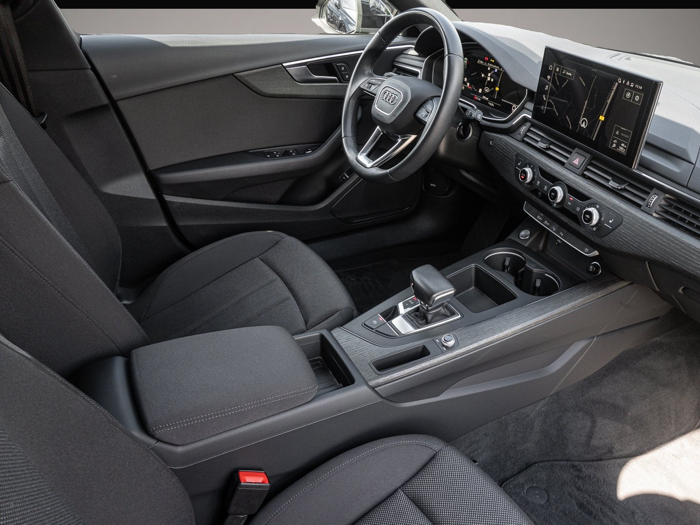 Audi A4 (03/2023, Diesel)