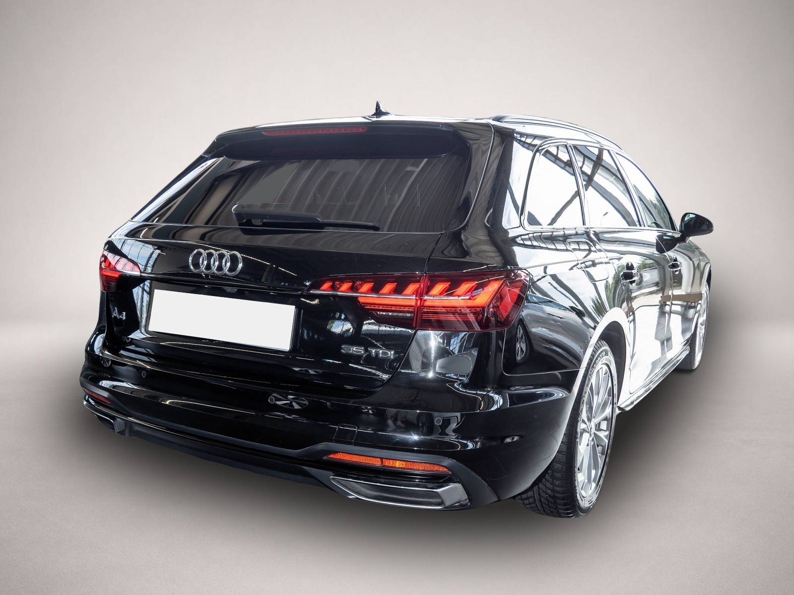 Audi A4 (02/2022, Diesel)
