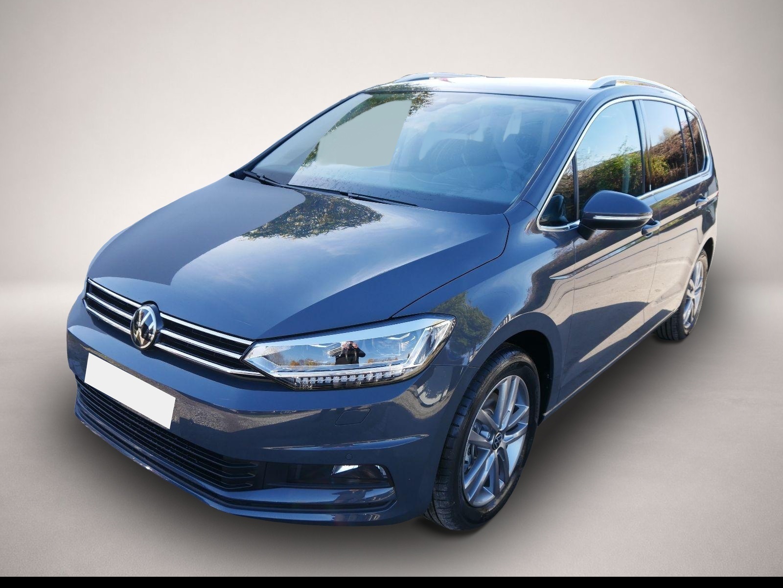 Volkswagen Touran (06/2026, Benzin)