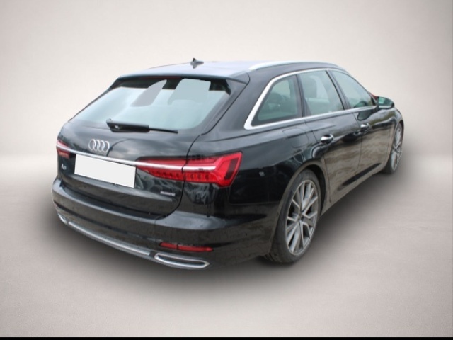 Audi quattro (04/2023, Benzin)