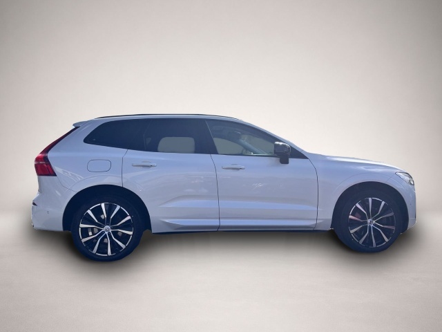 Volvo XC60 (07/2023, Benzin)