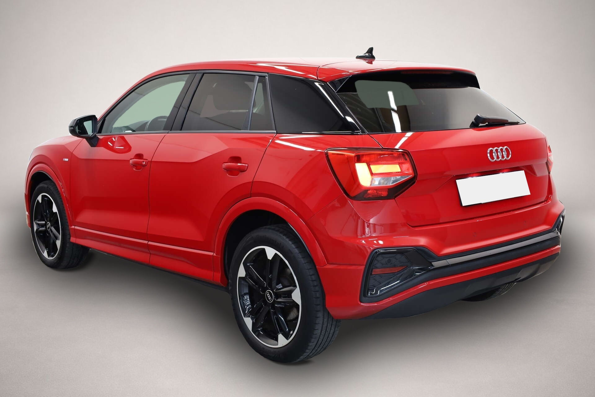 Audi Q2 (04/2022, Benzin)