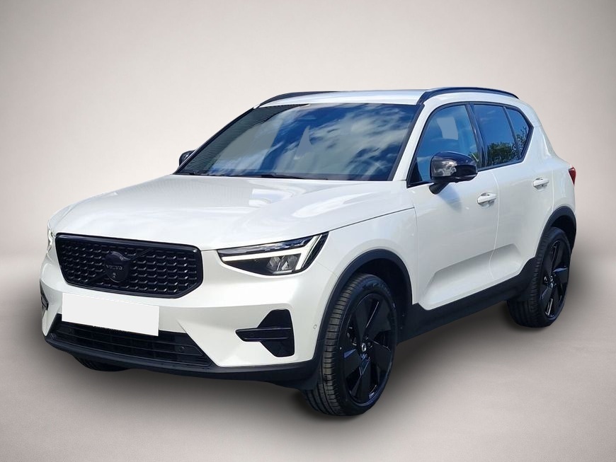 Volvo XC40 (08/2025, Benzin)