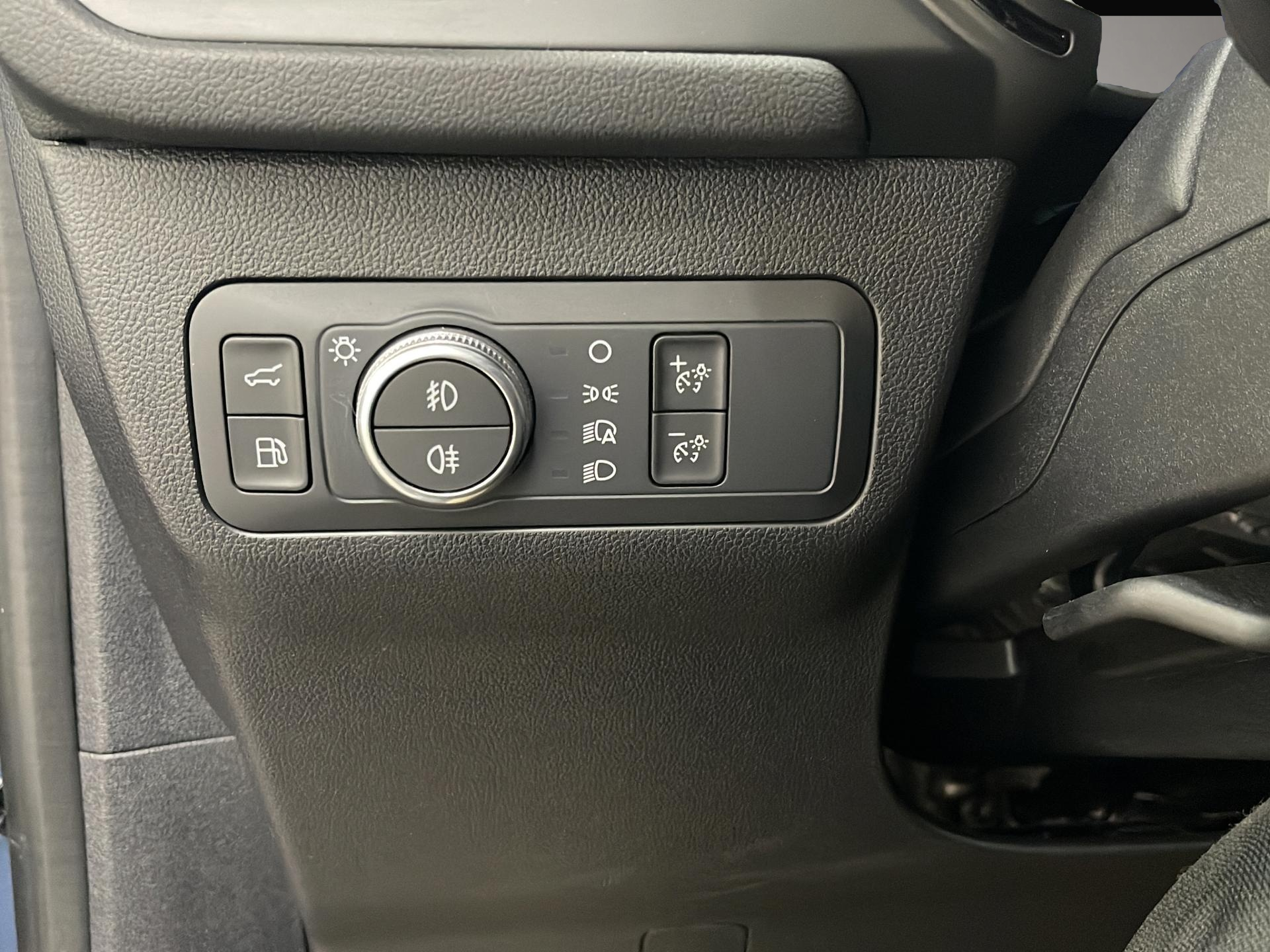 Ford Kuga (10/2022, Hybrid (Benzin/Elektro))