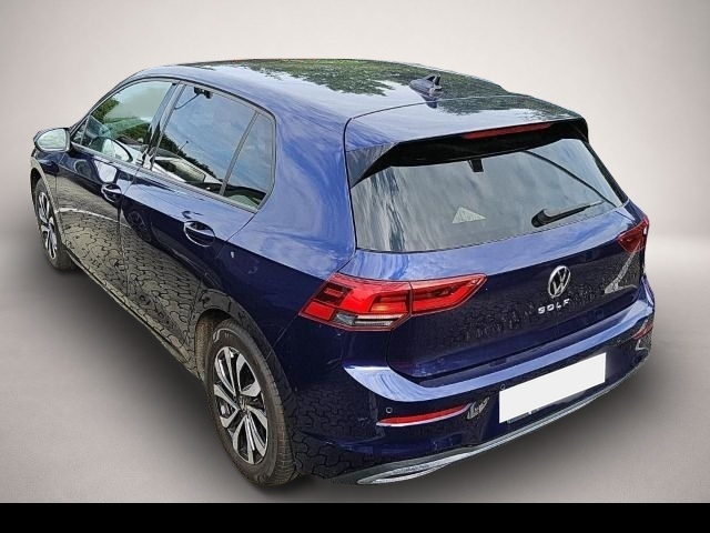 Volkswagen Golf (06/2021, Benzin)