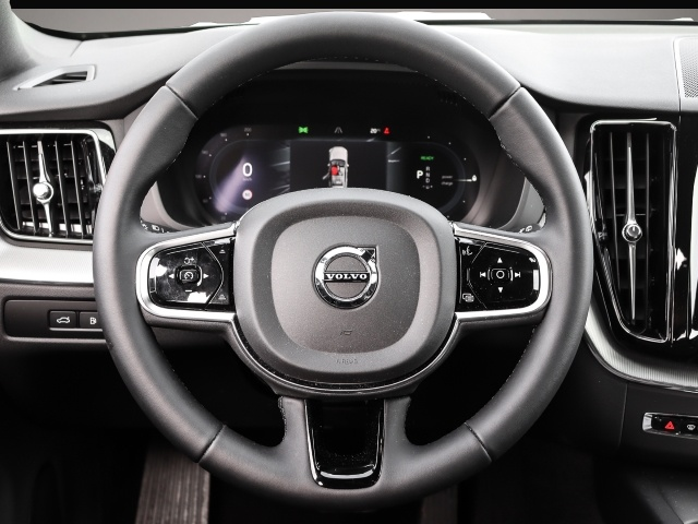Volvo XC60 (12/2023, Hybrid (Benzin/Elektro))