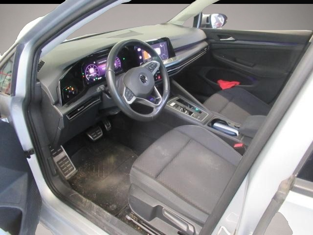 Volkswagen Golf (05/2021, Benzin)
