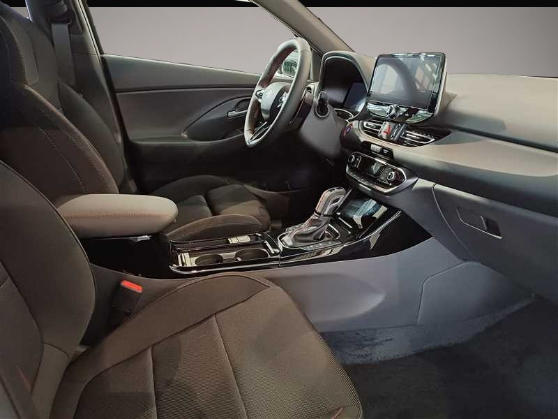 Hyundai i30 (12/2025, Benzin)