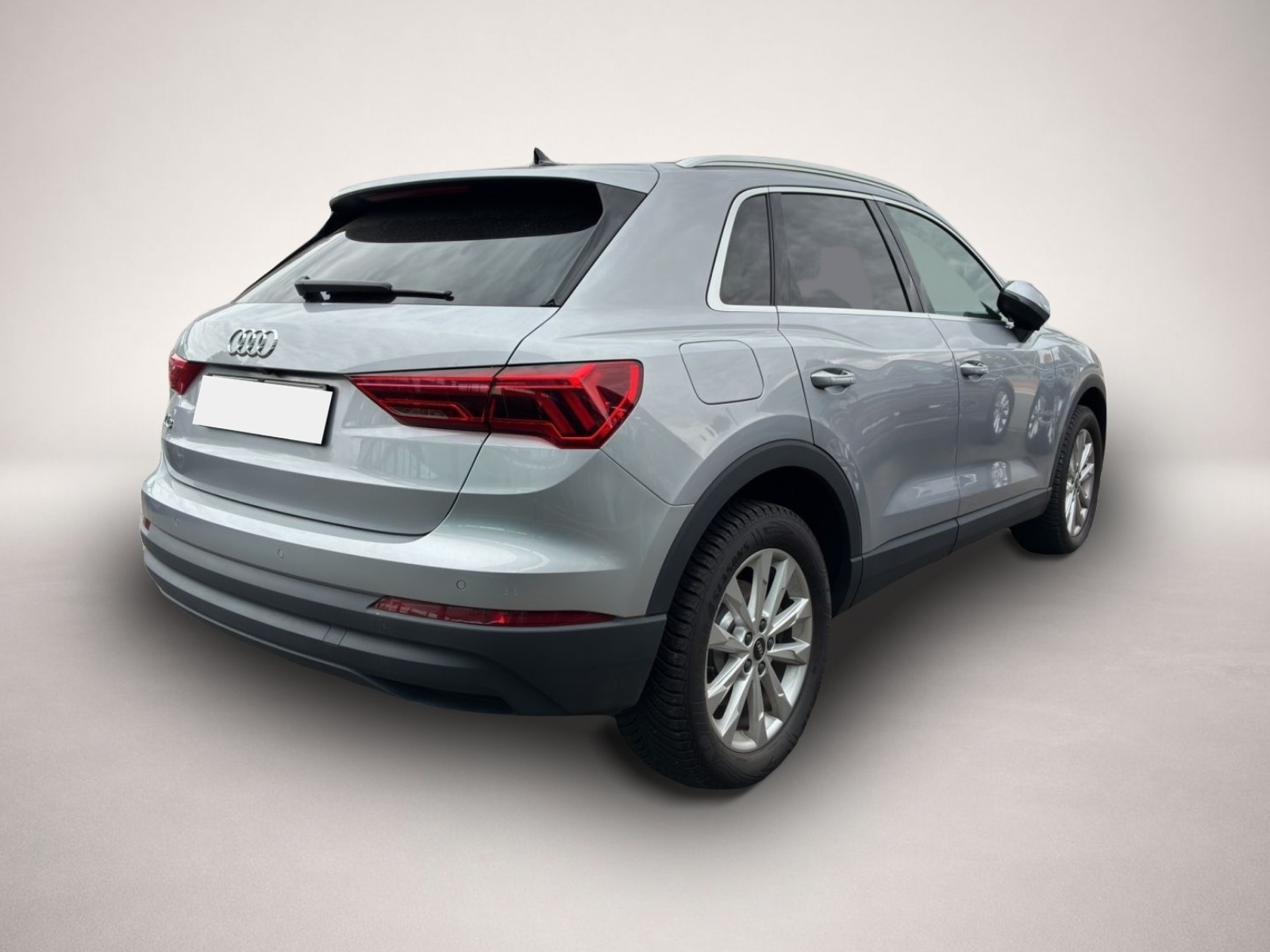 Audi Q3 (04/2022, Hybrid (Benzin/Elektro))