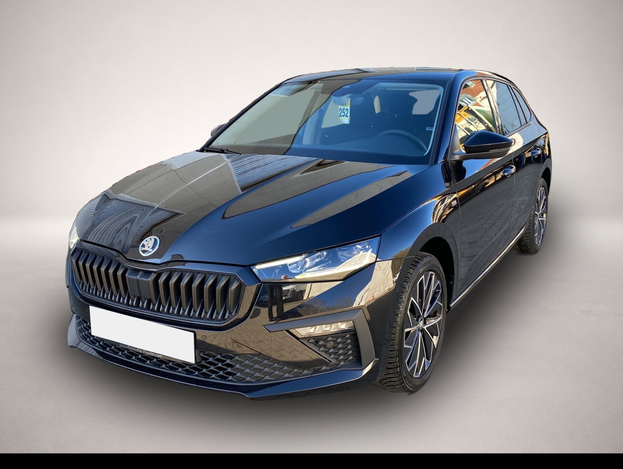 Skoda Scala (07/2025, Benzin)