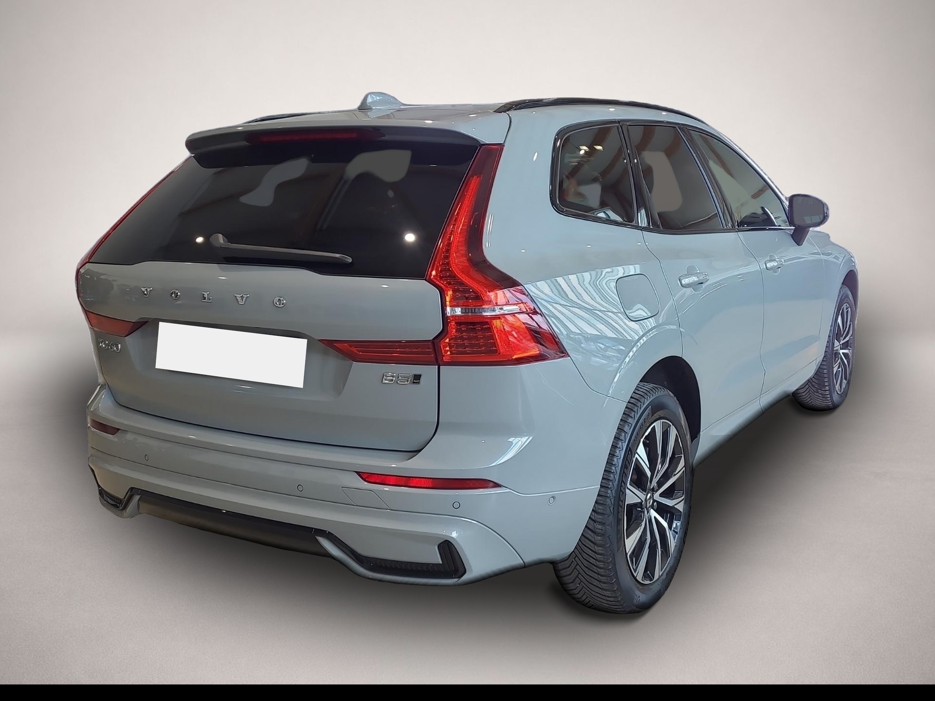 Volvo XC60 (02/2025, Benzin)