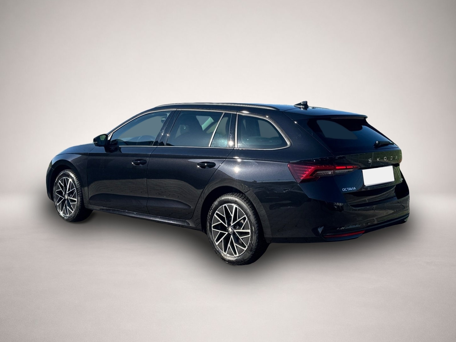 Skoda Octavia (12/2025, Benzin)
