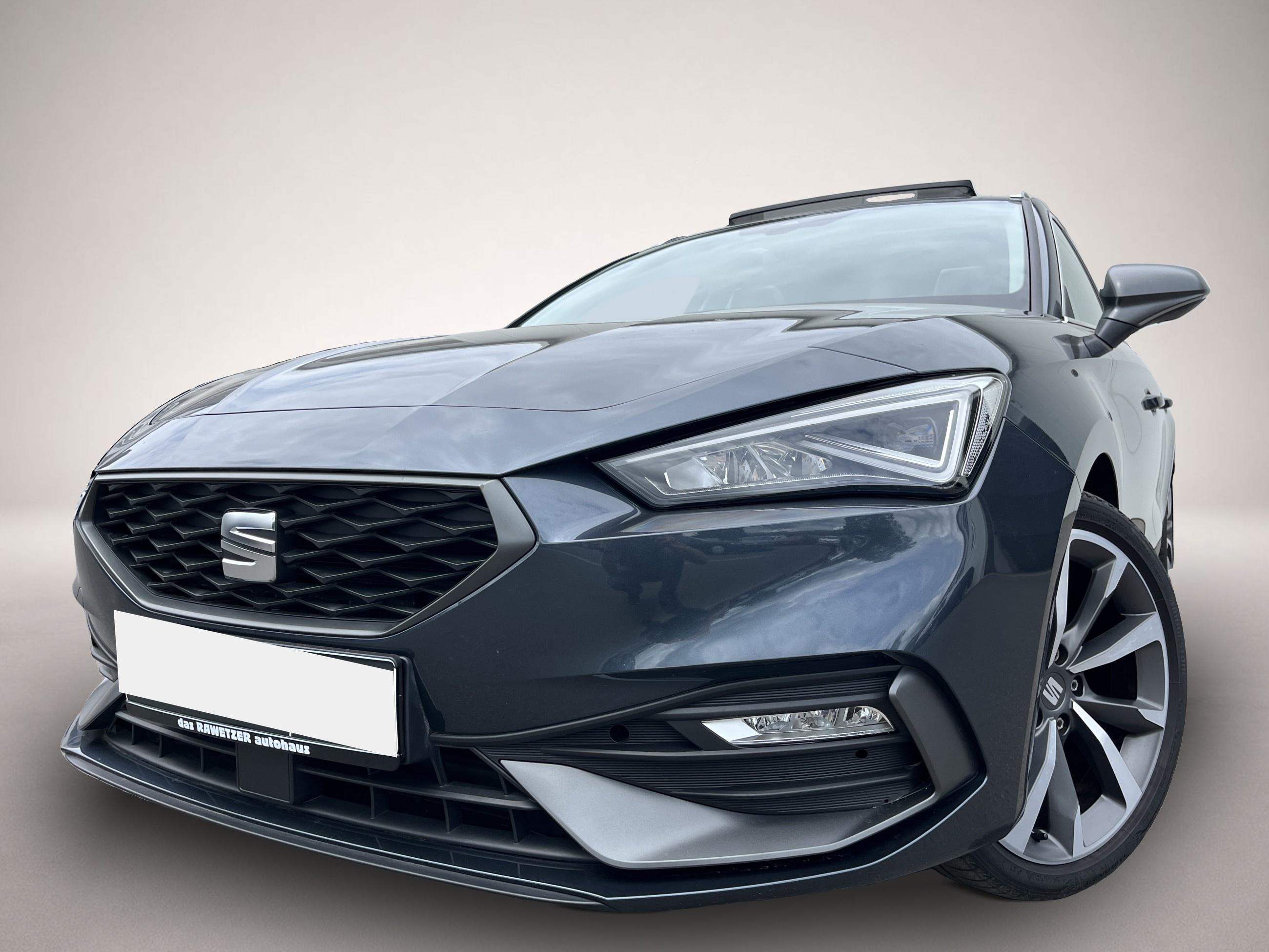 Seat Leon (04/2022, Benzin)