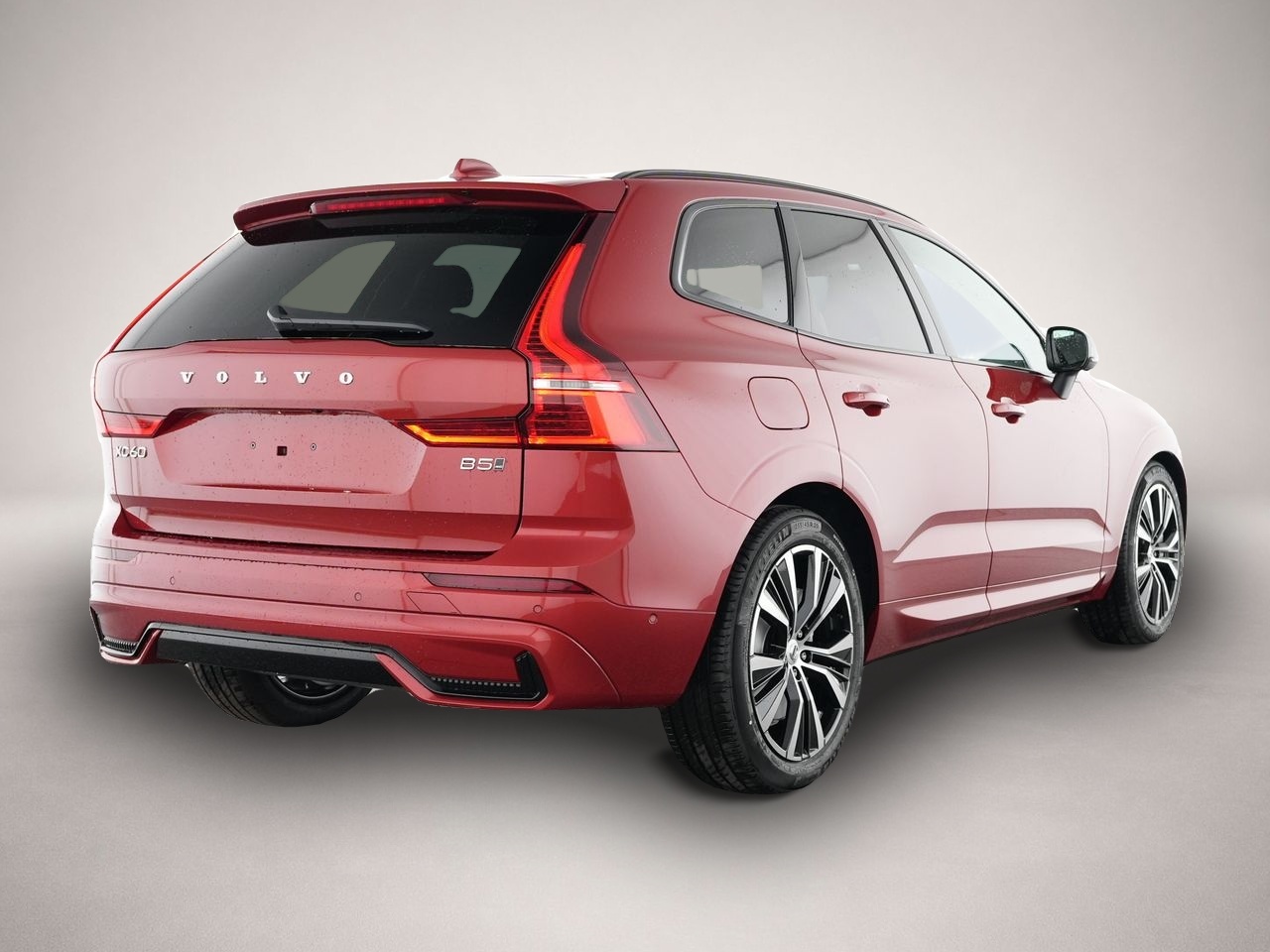 Volvo XC60 (05/2025, Benzin)