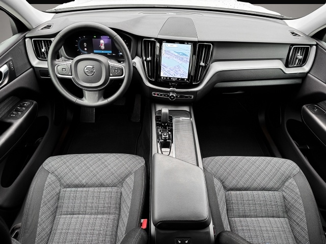 Volvo XC60 (01/2024, Benzin)