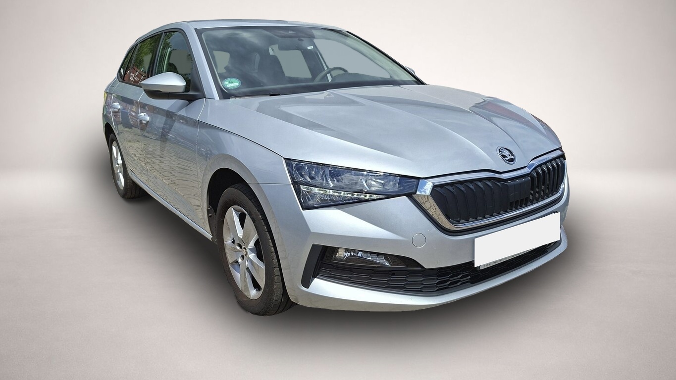 Skoda Scala (03/2022, Benzin)