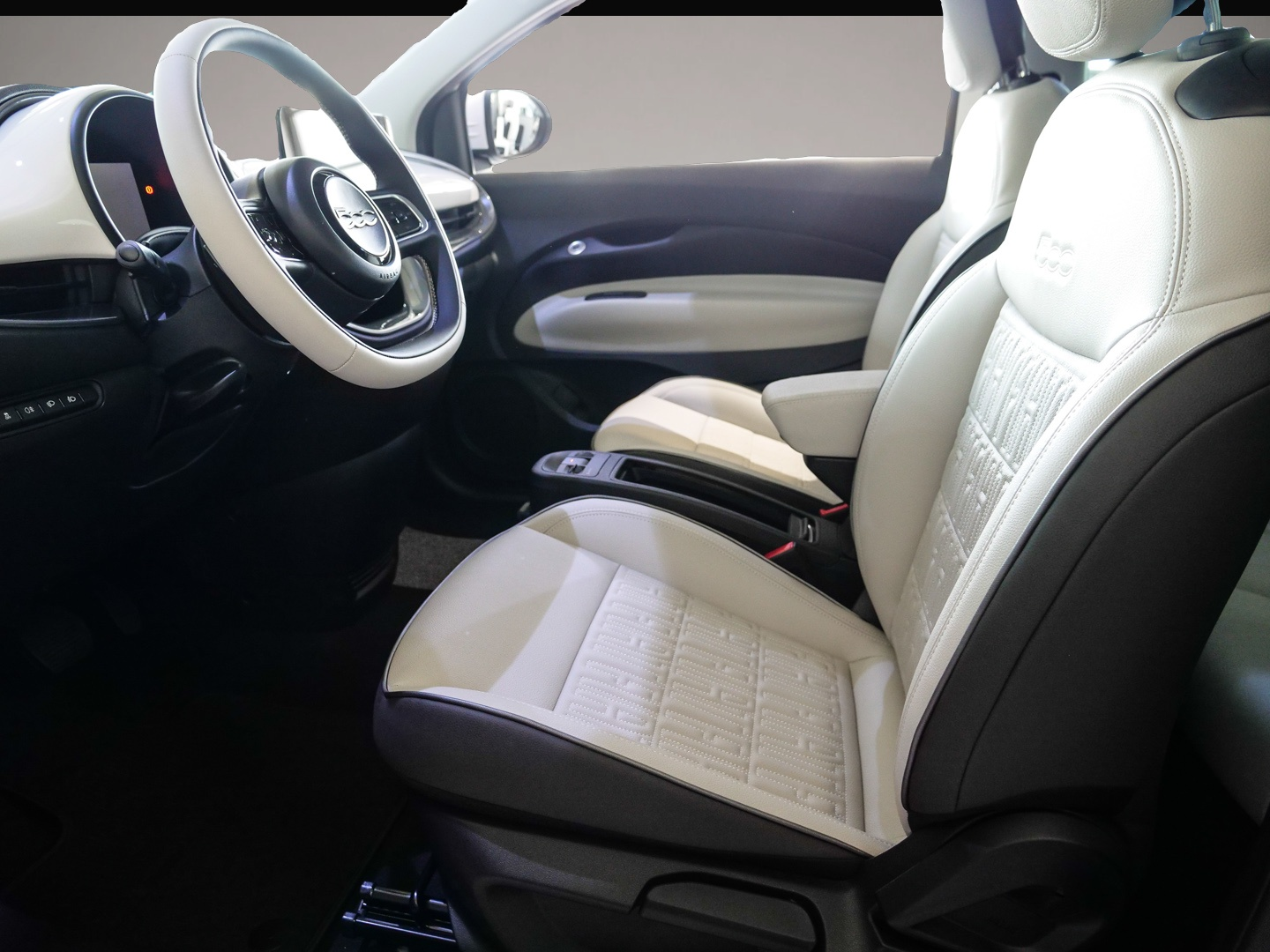 Fiat 500e (11/2025, ELECTRIC)