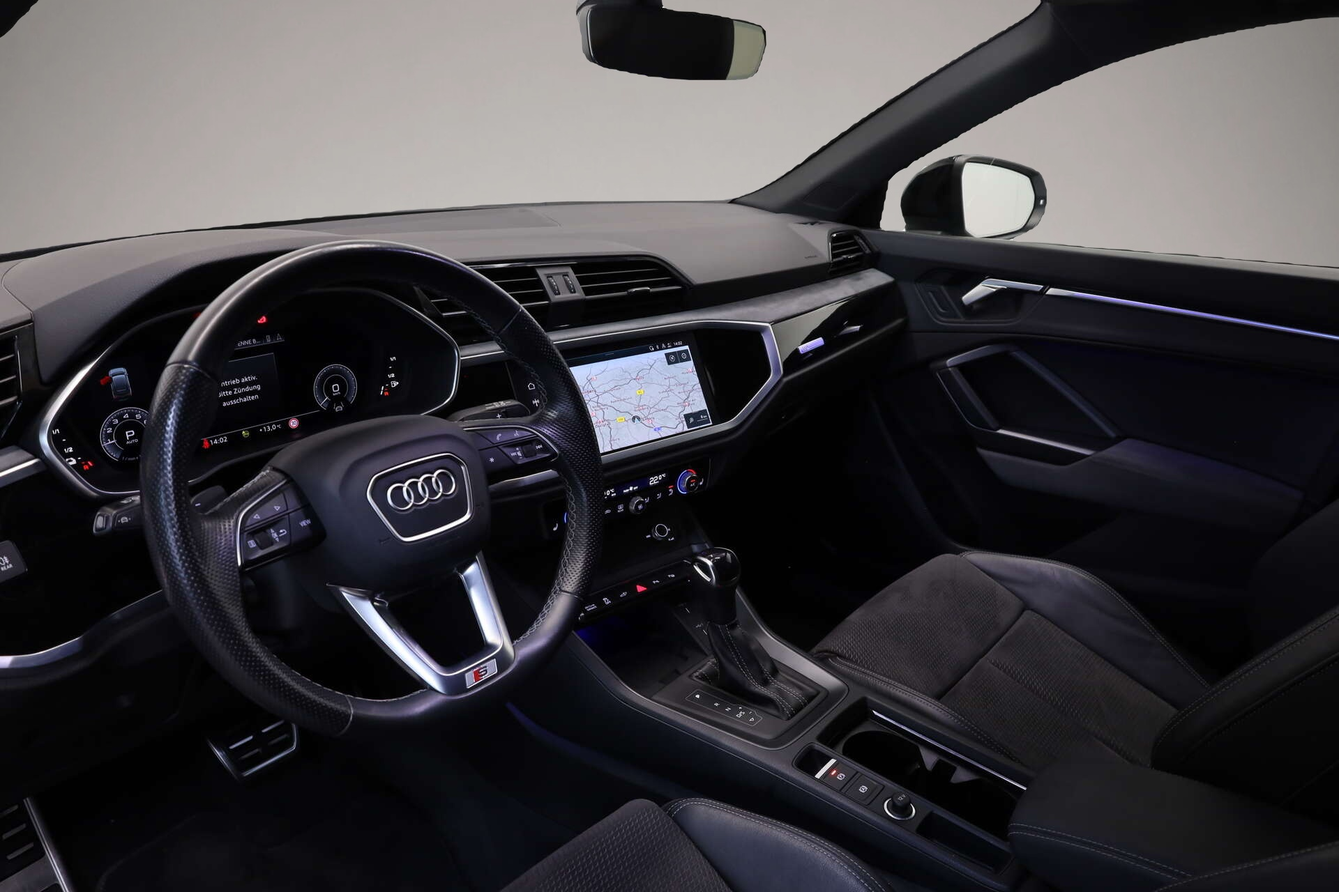 Audi Q3 (12/2022, Hybrid (Benzin/Elektro))