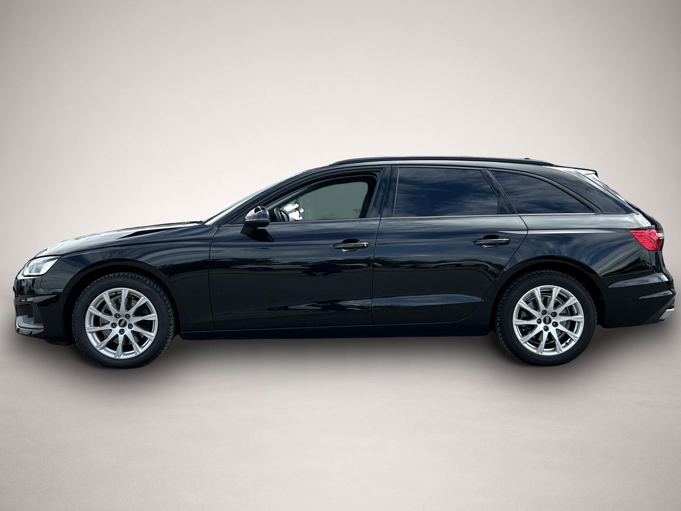 Audi A4 (08/2022, )