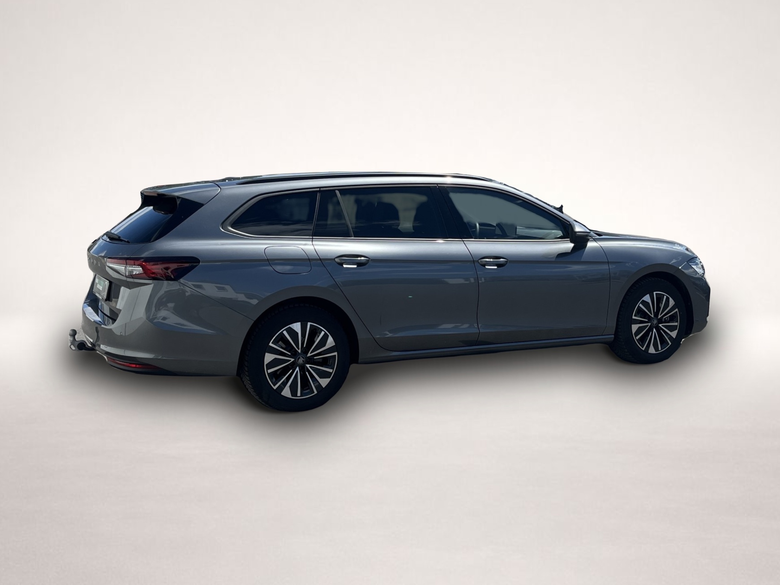 Skoda Superb (09/2025, Benzin)