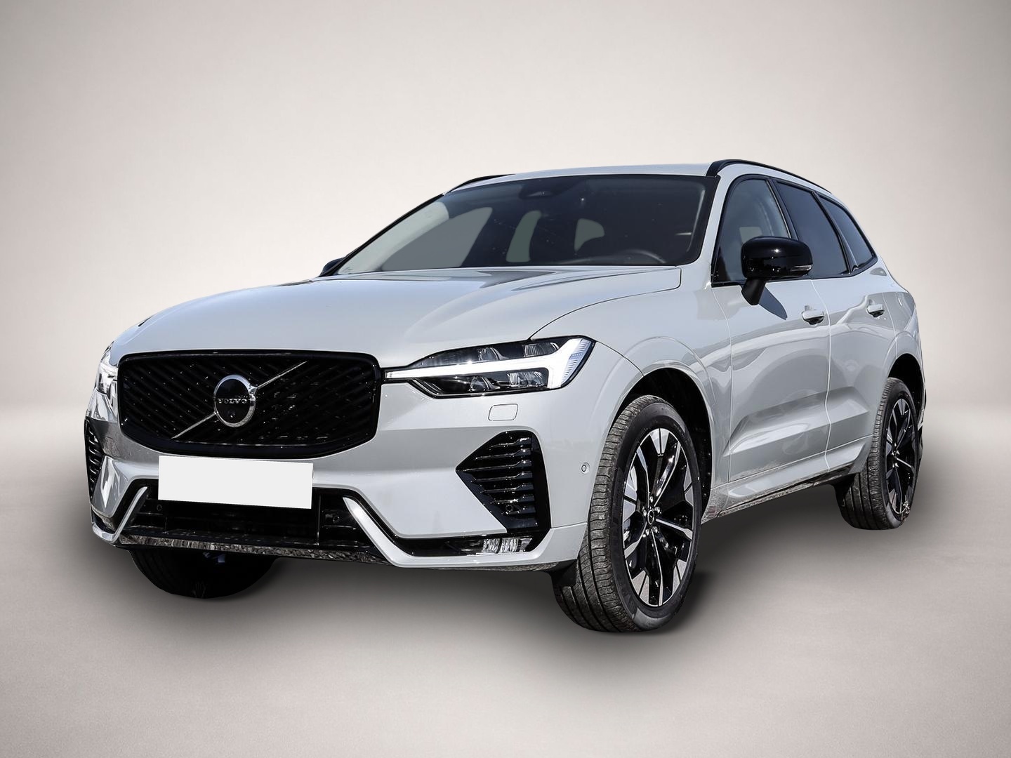 Volvo XC60 (06/2025, Benzin)