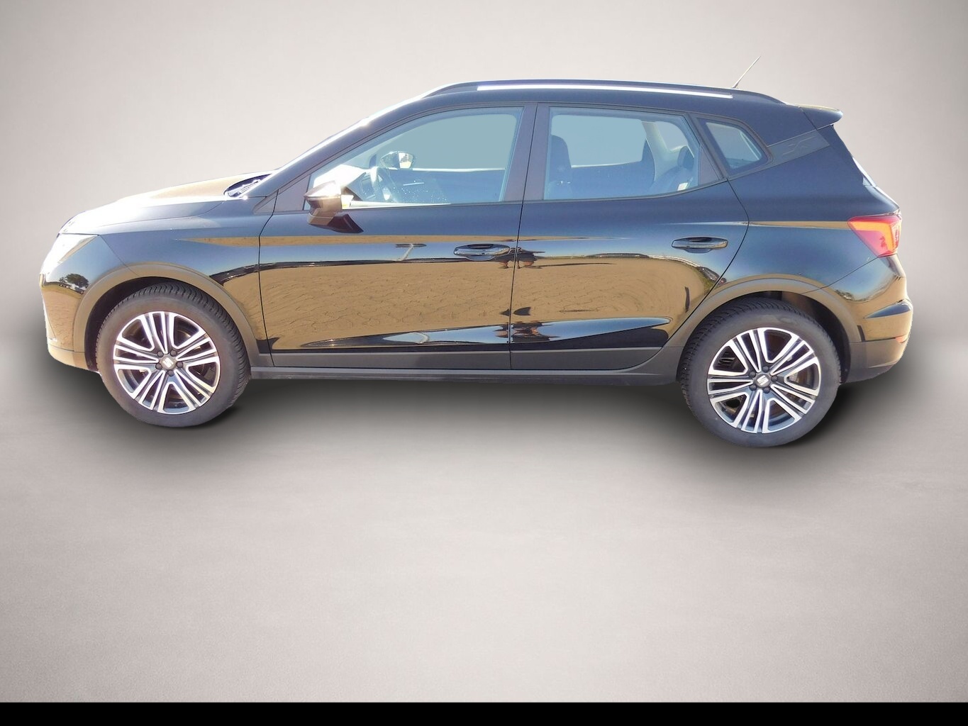 Seat Arona (06/2024, Benzin)